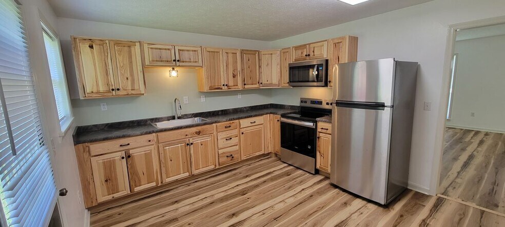 Building Photo - 335 Co Rd 262