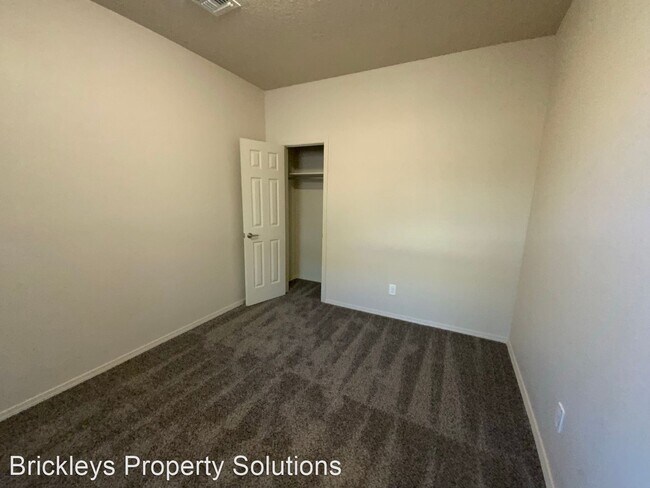 Building Photo - 3 br, 2 bath House - 3273 Oakmont Dr SE