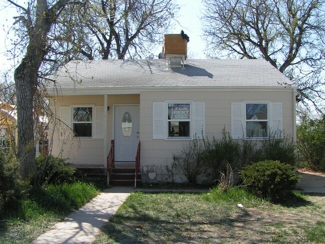 Building Photo - 1357 Kenton St