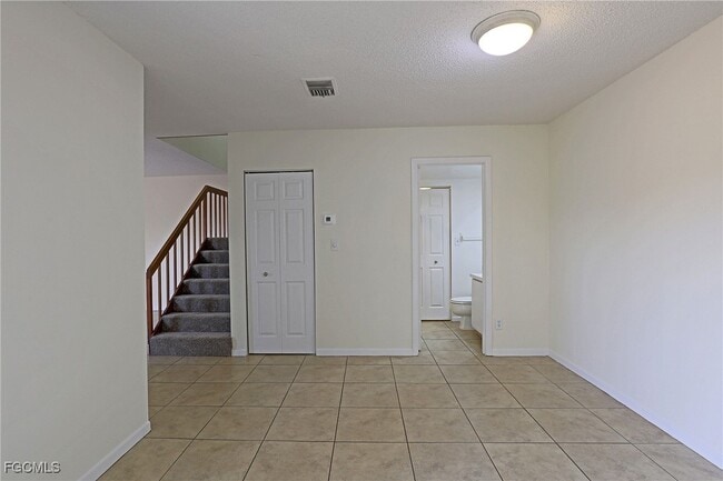 Building Photo - 1526 Park Meadows Dr