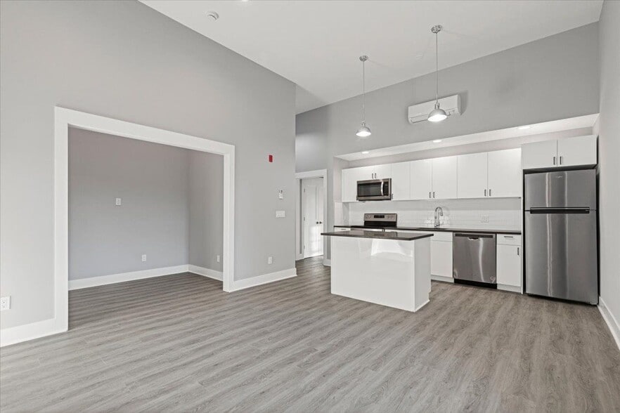 Building Photo - 47 Beekman Ave