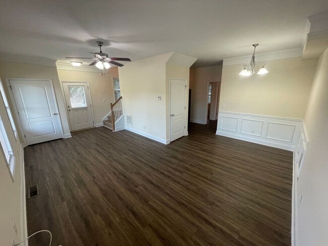 Building Photo - PRE-LEASING FOR AUGUST 2026!