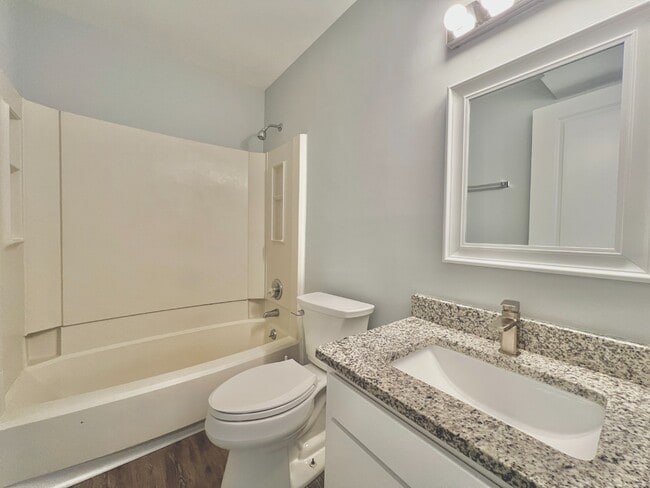 Building Photo - 11187 Harrowfield Rd