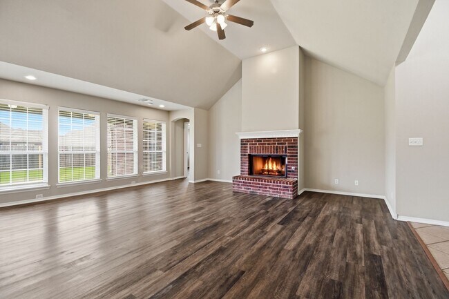 Building Photo - 3 Bed | 2 Bath | Jenks | Available Now