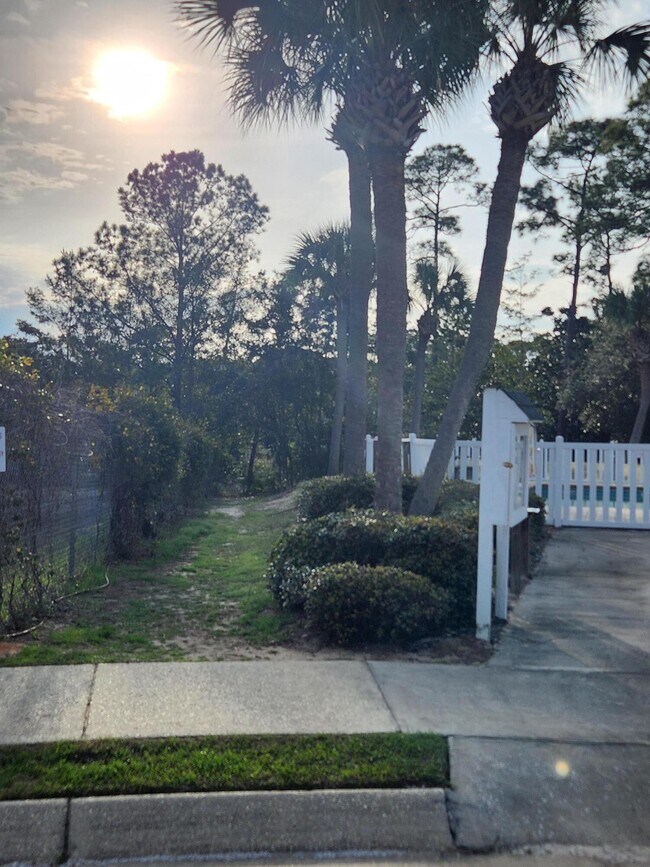 Building Photo - 7194 Blue Jack Dr