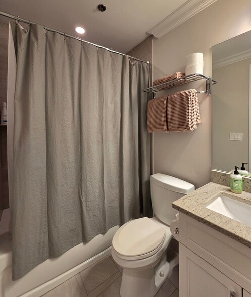 Building Photo - 20 N Aberdeen St