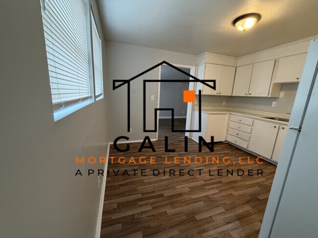 Building Photo - 8 Del Mar Cir