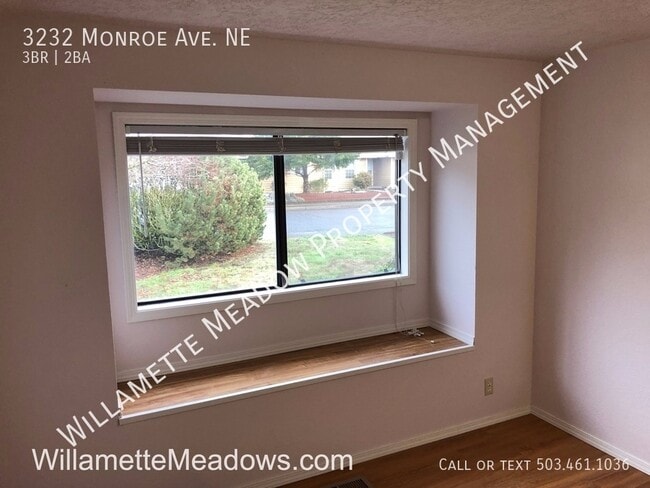 Building Photo - 3232 Monroe Ave NE