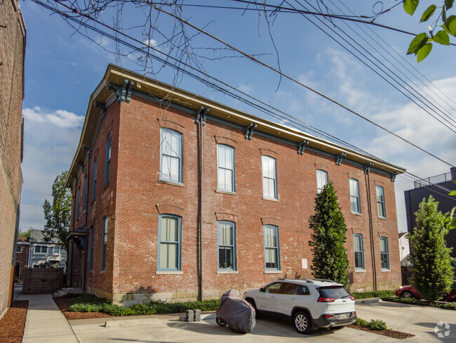 Building Photo - Bayard School Lofts