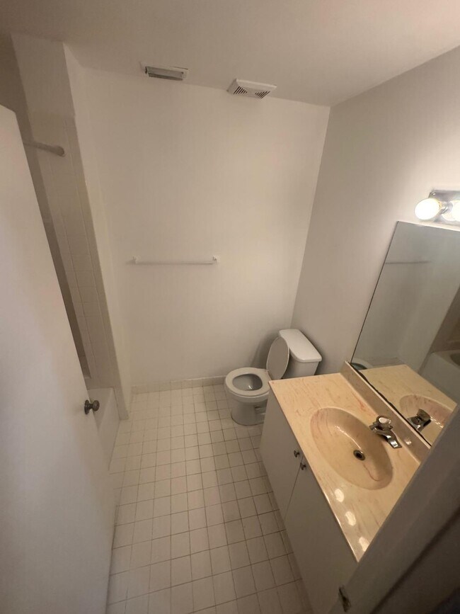 Building Photo - 1734 W Sanderling Ln