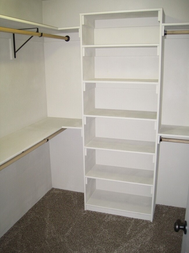 Building Photo - Beautiful Modern Home for Rent