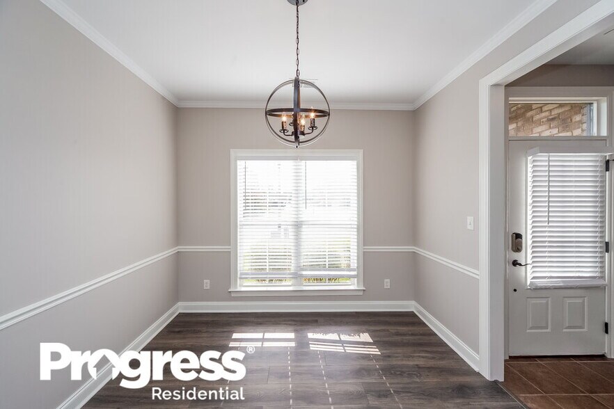 Building Photo - 6416 Arbor Lake Dr E