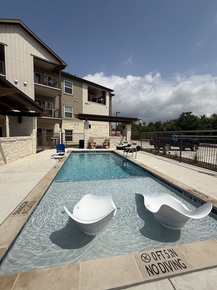 Primary Photo - BARONS PARK