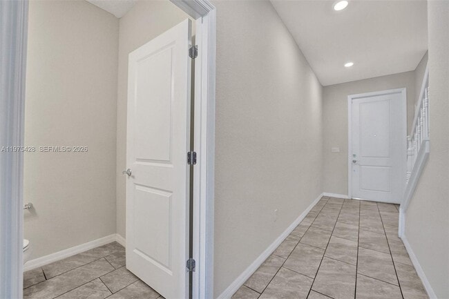 Building Photo - 4764 Eucalyptus Dr