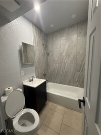 Building Photo - 1533 Gardenia Ave