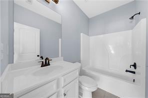 Building Photo - 5435 Mirror Lake Dr