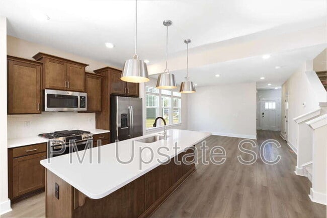 Building Photo - 214 Cali Wy