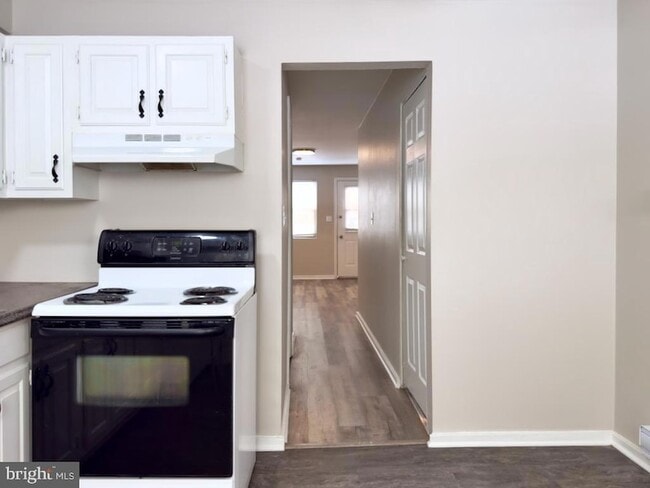 Building Photo - 31 Union St