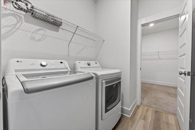 Building Photo - 210 Lyla Ln
