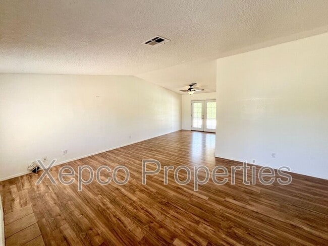 Building Photo - 77304 Ohio Ct