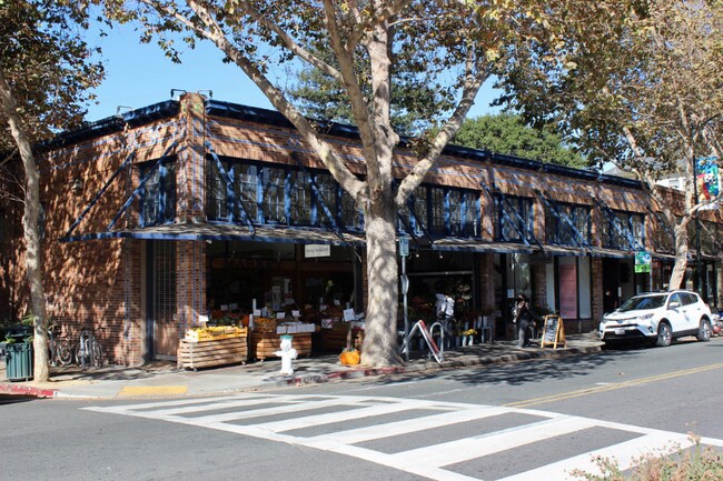 Building Photo - 692 62nd St