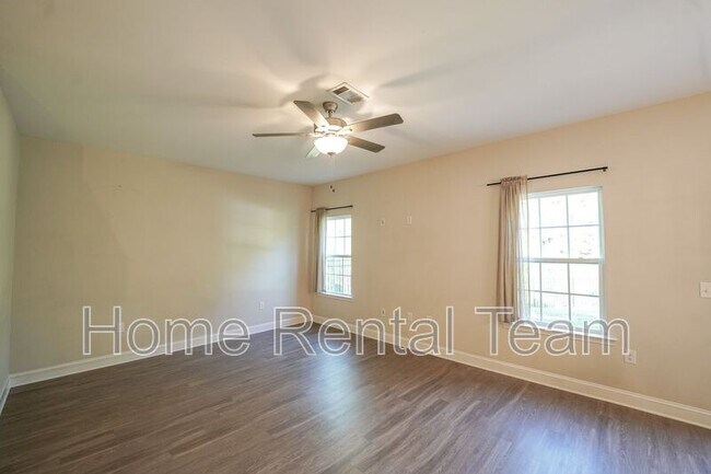 Building Photo - 87 Hammock Dr