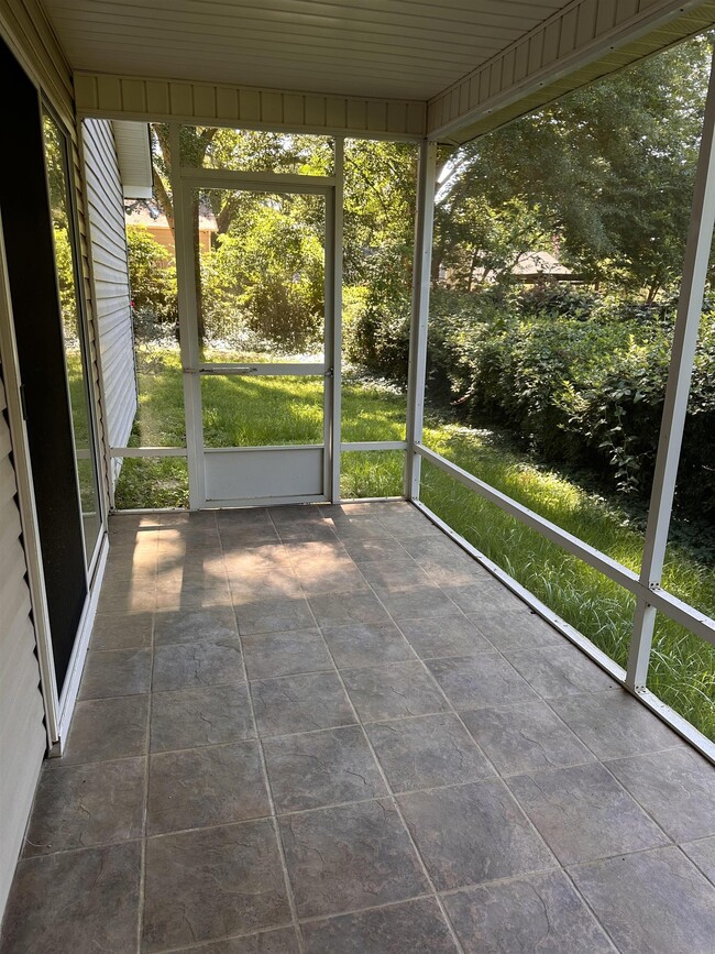 Building Photo - 6533 Iron Liege Trail