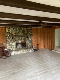 Building Photo - 1750 Braxton Bragg Ln