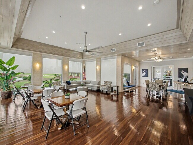 Building Photo - 1204 Oakwater Dr