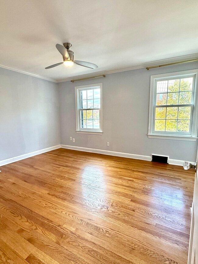 Master bedroom with sound dampening windows - 830 S Pitt St