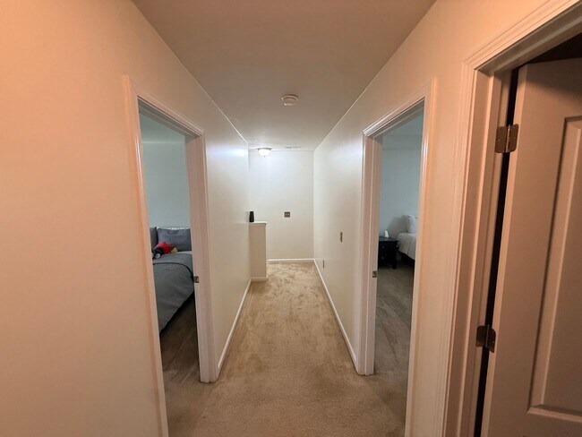 Building Photo - Beautiful home in Ballantyne