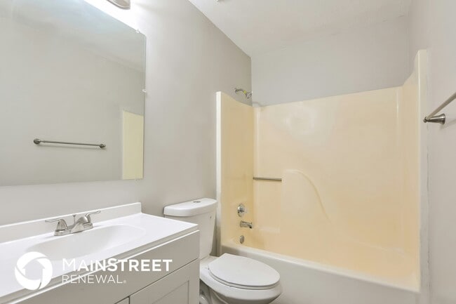 Building Photo - 513 Woodlyn Crossing