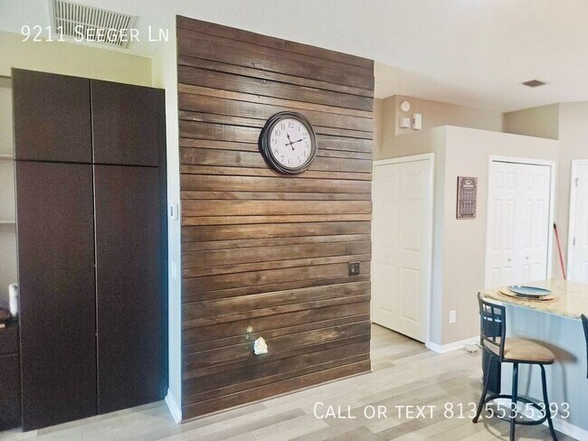 Building Photo - 9211 Seeger Ln