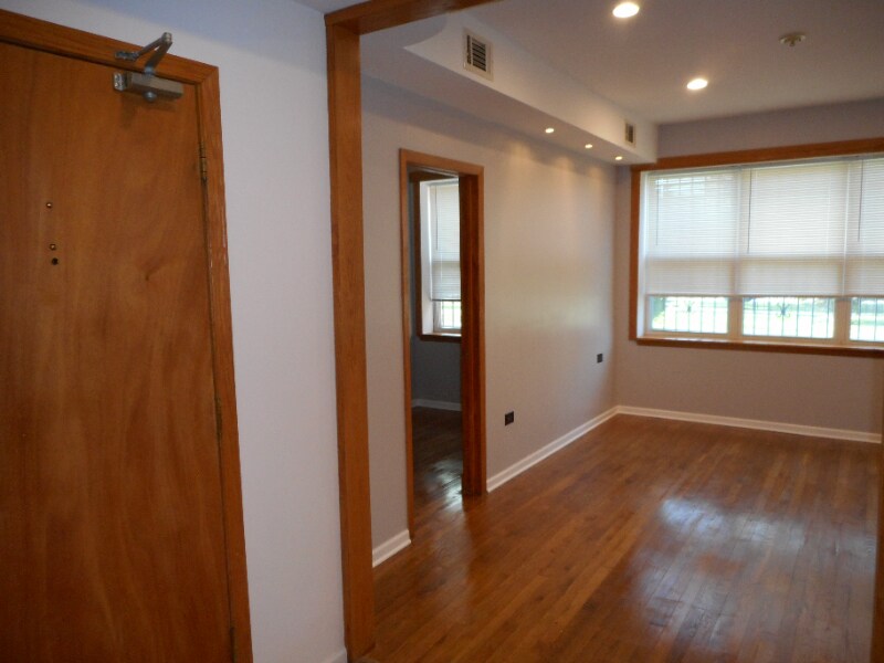 Building Photo - 4618 W Jackson Blvd