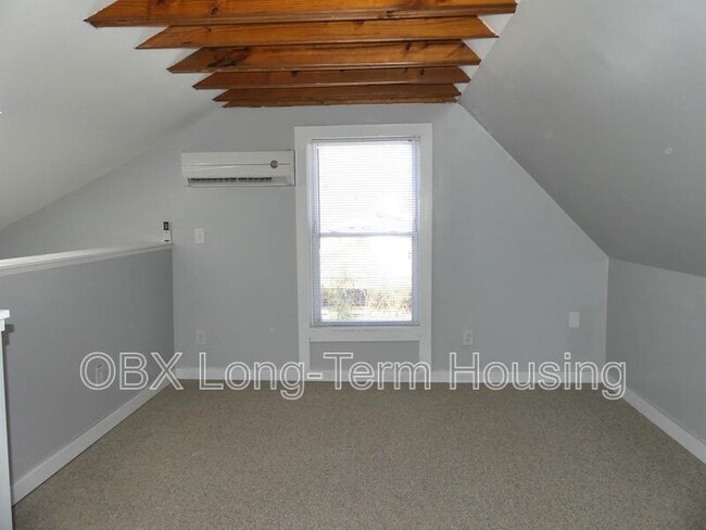 Building Photo - 111 Faris Dr