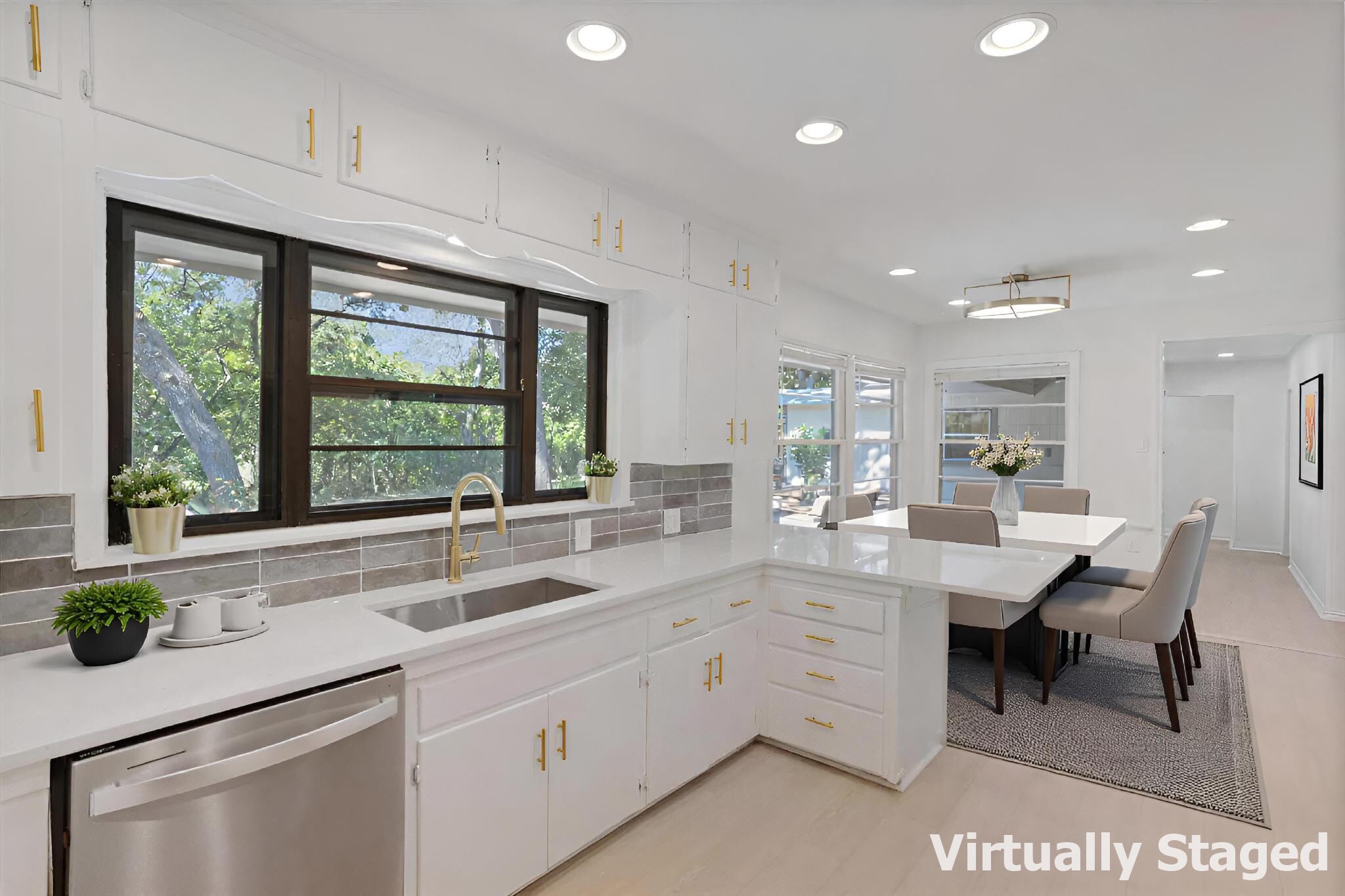 Building Photo - 524 N Wharton St