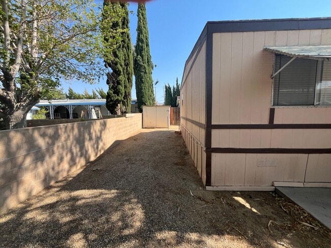 Building Photo - 5711 Columbia Way