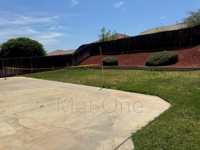 Building Photo - 29089 La Ladera Rd