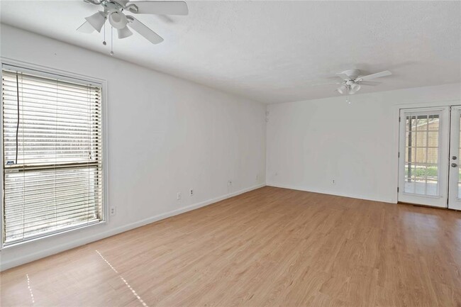 Building Photo - 17415 N Barker St