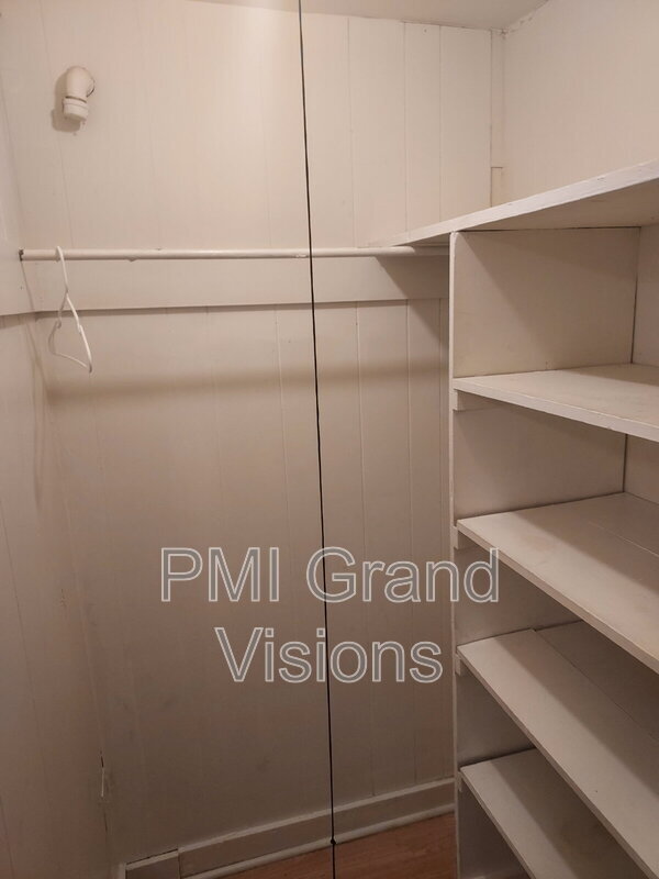 Building Photo - 2035 E William St