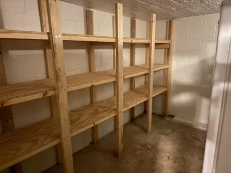 Building Photo - 730 S Chicago Ave