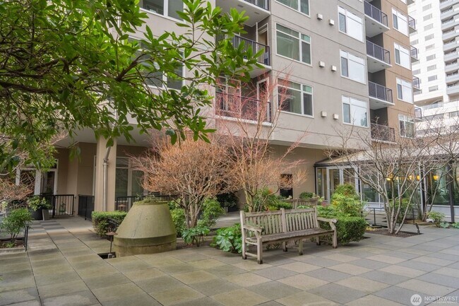 Building Photo - 0Bd/1Ba Seattle Condo