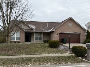 Building Photo - 3 Bed 1 Bathroom Single Family Home Available in Miamisburg*