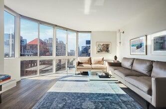Building Photo - 3 bedroom in NEW YORK NY 10010