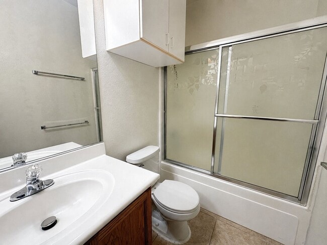 Building Photo - 10912 Golden Birch Pl