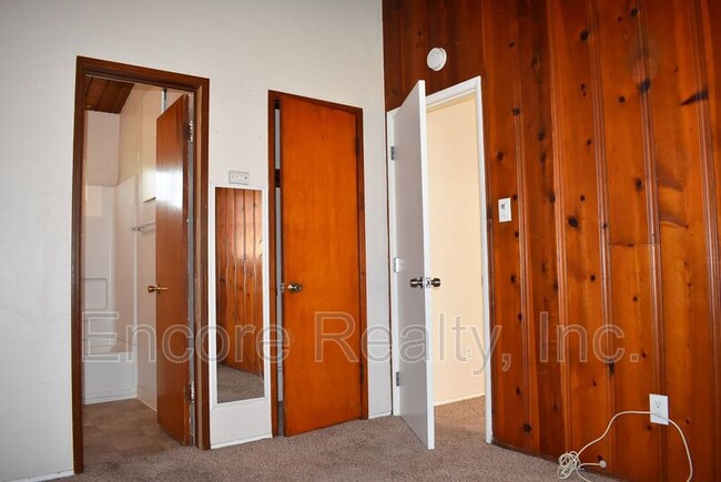 Building Photo - 3931 Mason St