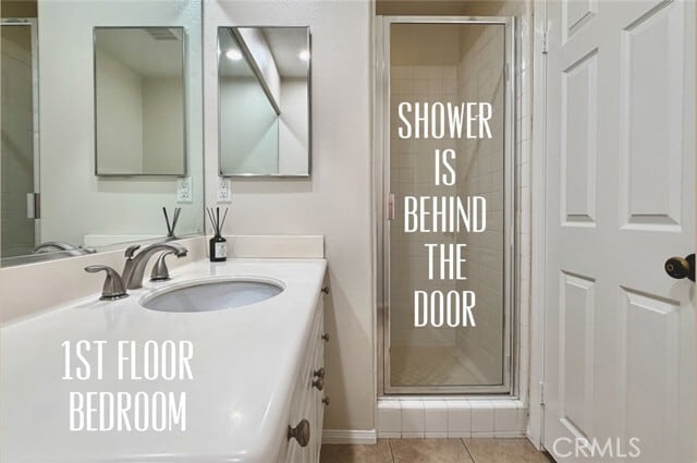 Building Photo - 2566 Pearblossom St