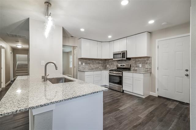Building Photo - 813 S Valentine Dr