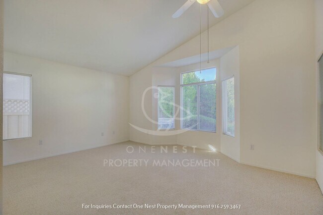 Building Photo - Welcome to Your Dream 55+ Oasis in Sun City Roseville!