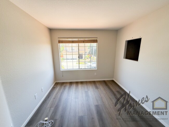 Building Photo - Homes Management - Carlsbad Home with Ocean View